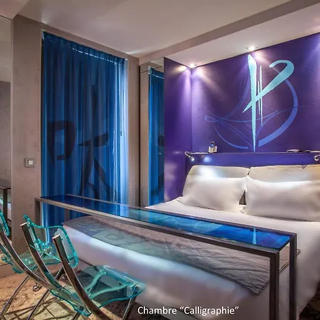 Apostrophe Hotel