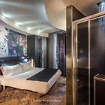 Apostrophe Hotel 3*