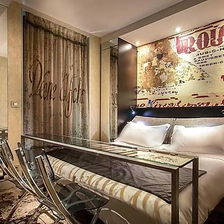 Hotel Apostrophe 3*