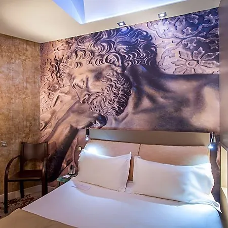 Apostrophe Hotel