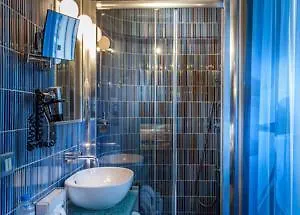 Apostrophe Hotell 3*