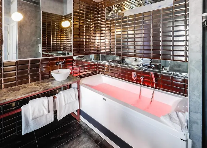 아포스트로피 호텔 파리