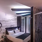 Hotel Apostrophe 3*
