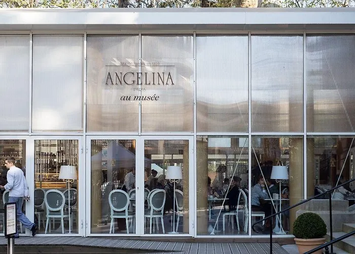 アポストロフ オテル 3*