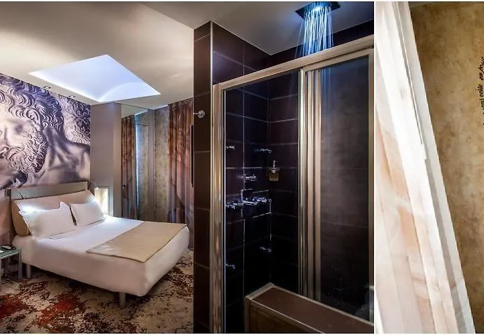 アポストロフ オテル 3* パリ